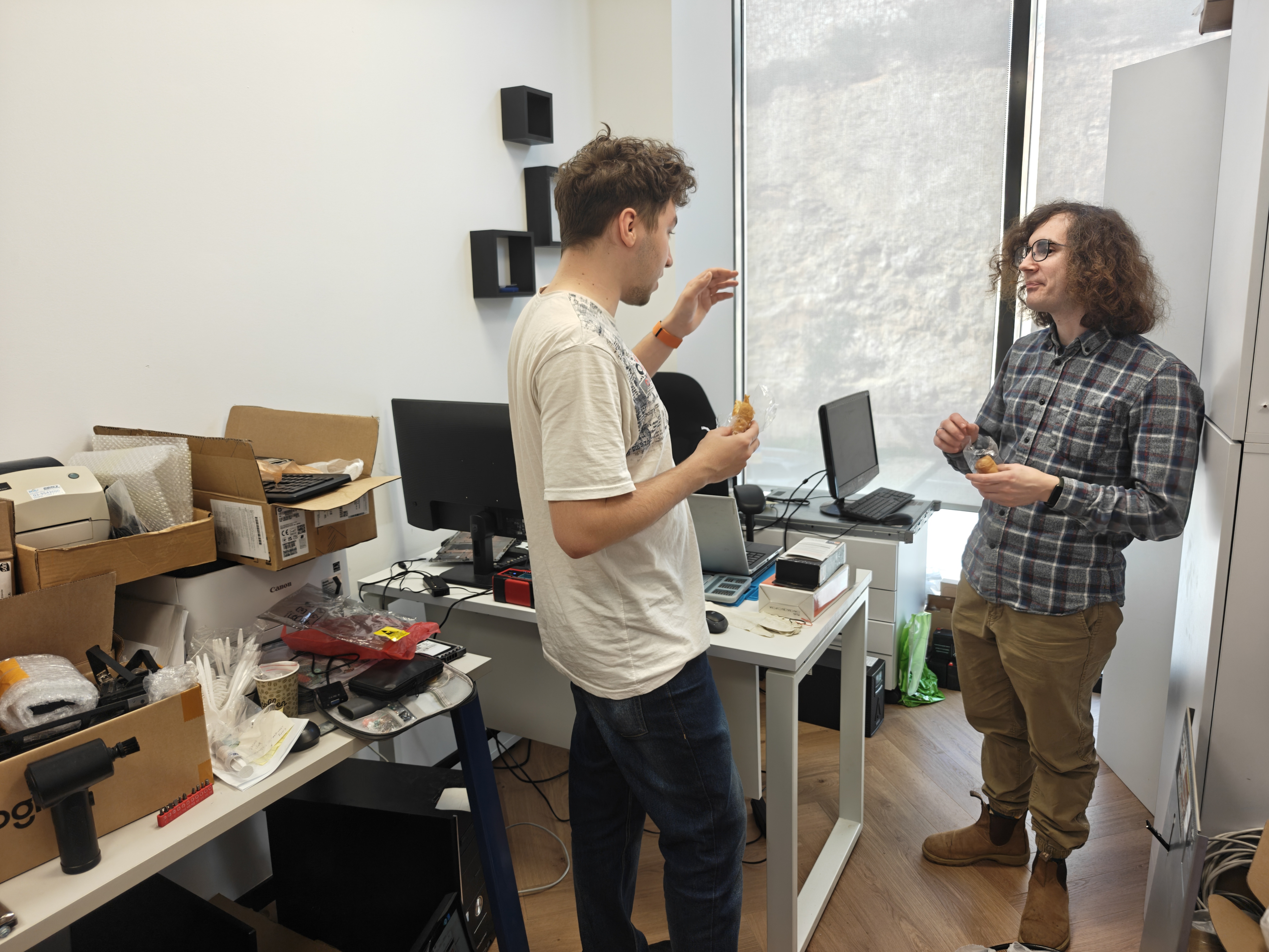 Ravitz IT specialist helping client on-site